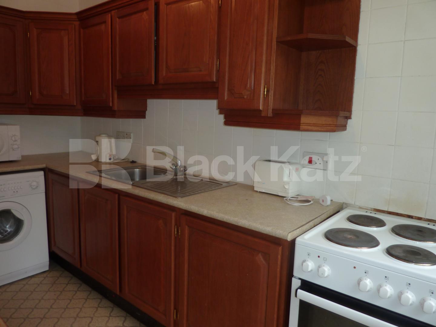 			NEW INSTRUCTION, 2 Bedroom, 1 bath, 1 reception Flat			 Mountview Road, CROUCH HILL-FINSBURY PARK